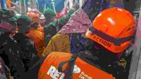 Rumah Zakat Terjunkan Relawan Bantu Evakuasi Korban Kecelakaan KRL di Bekasi Timur